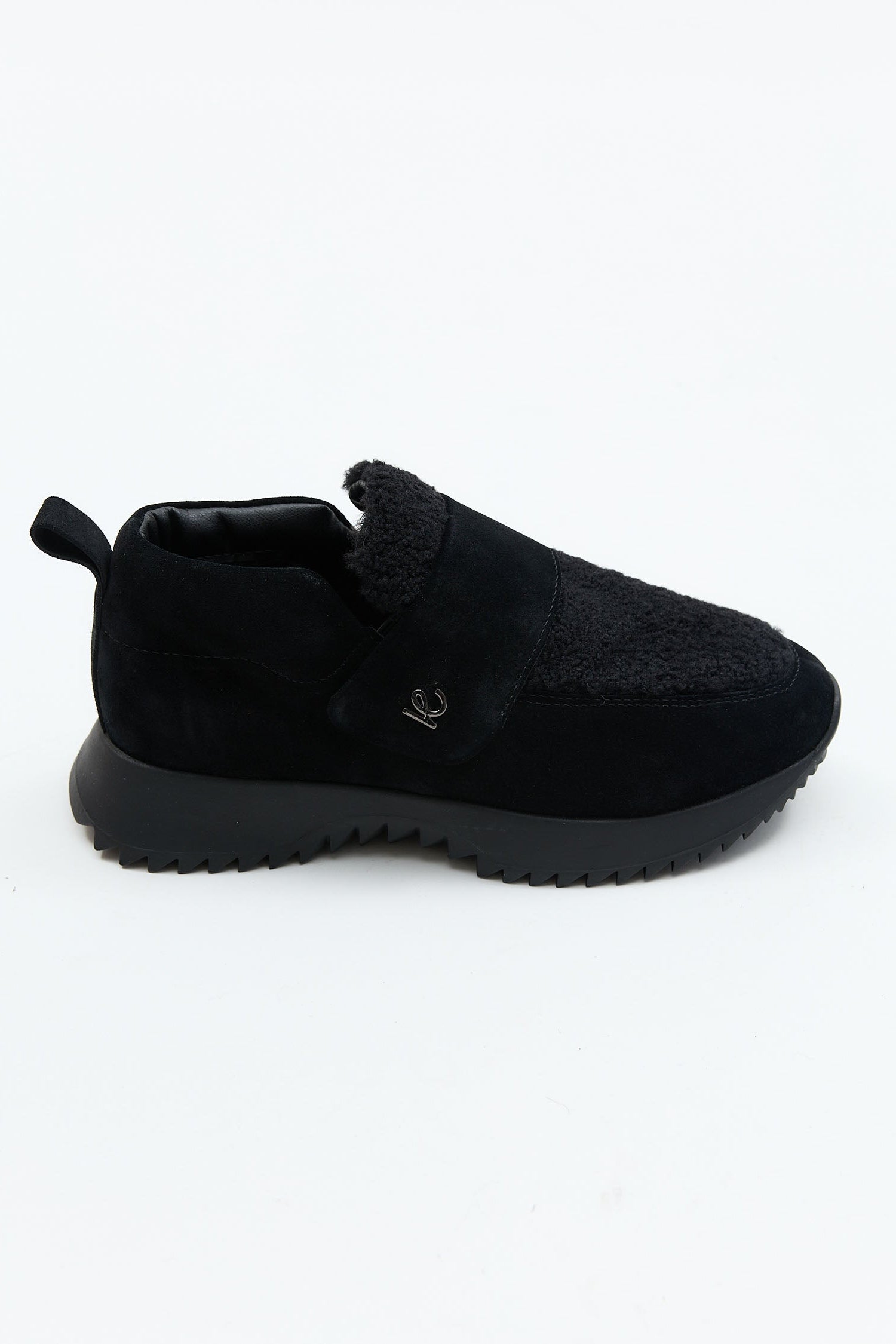 Valonne Black
