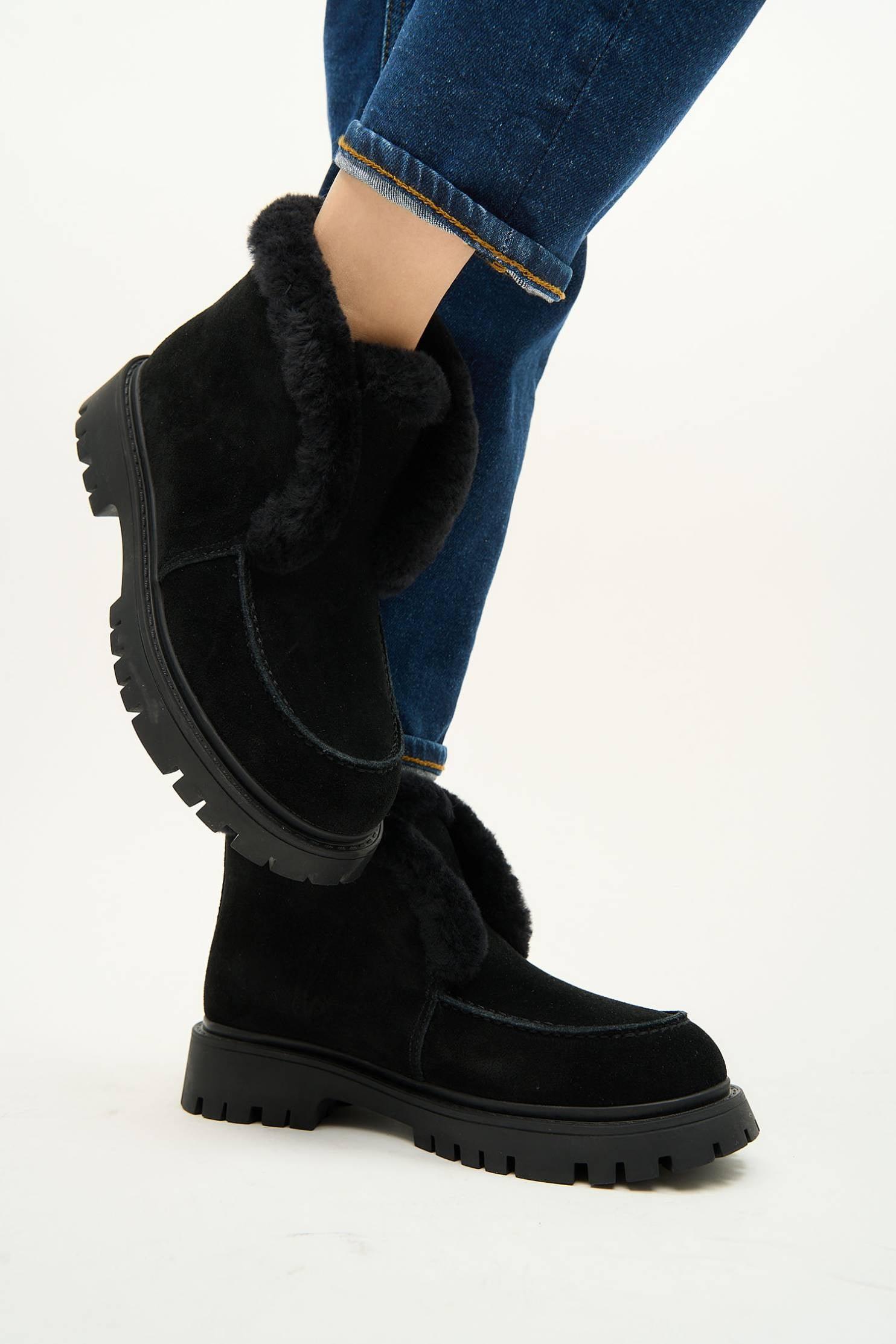 Vail Black