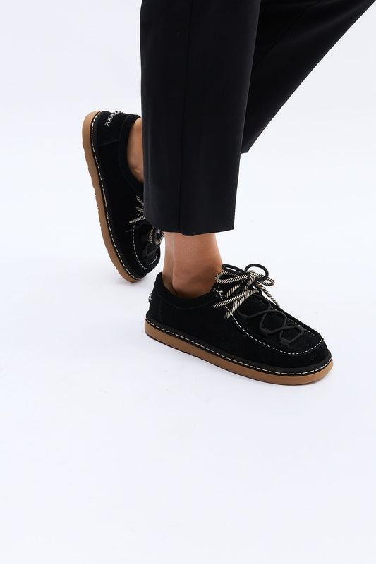 Rhina Black