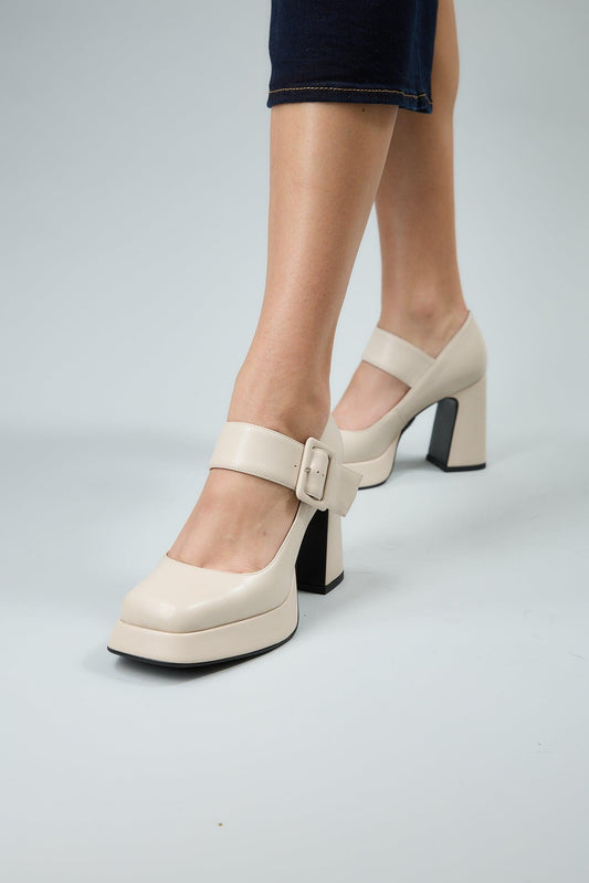 Claudia Beige