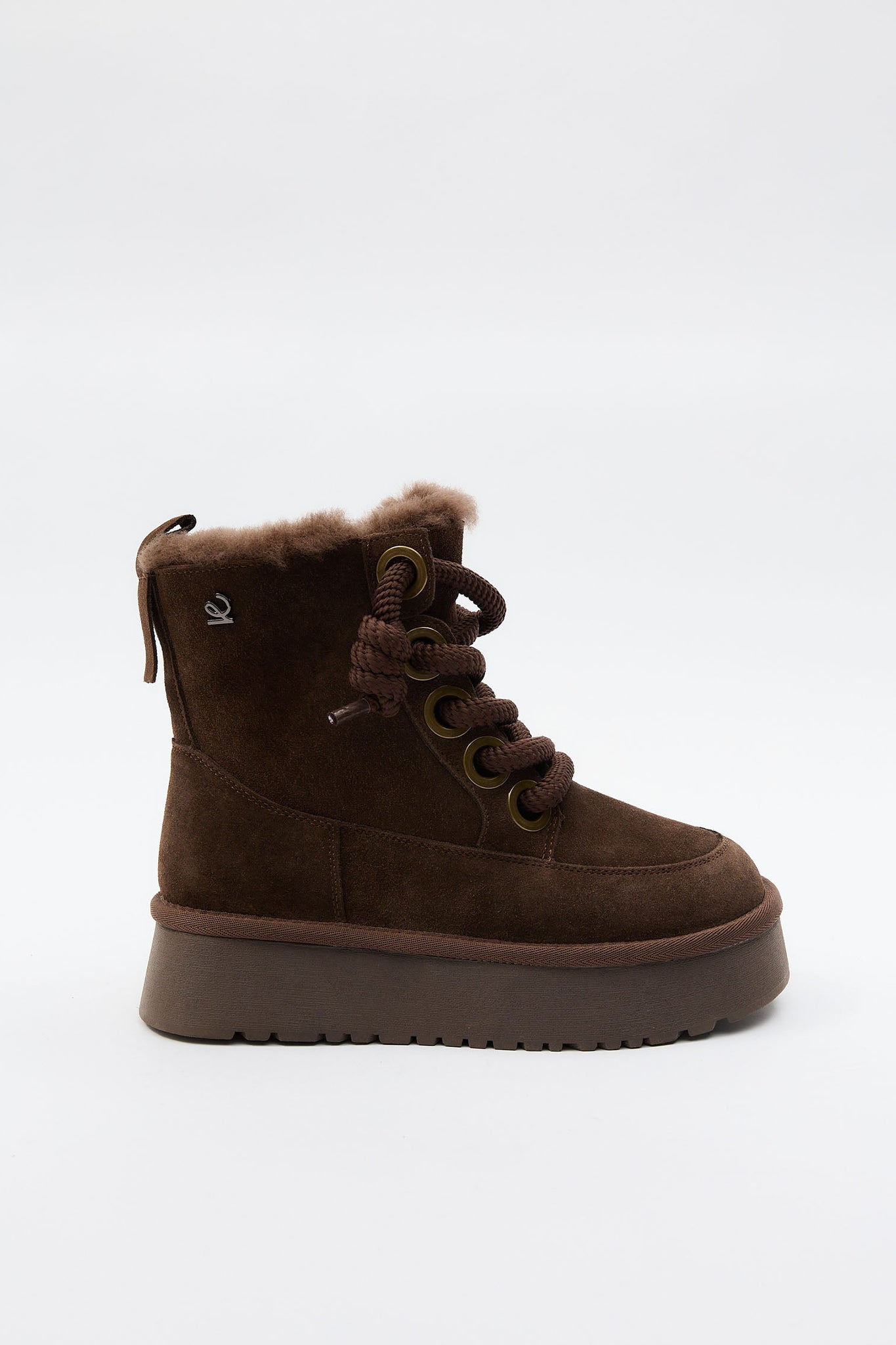 Mistelle Brown
